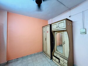 Room in 1 BHK Apartment at Seawoods – for Rent