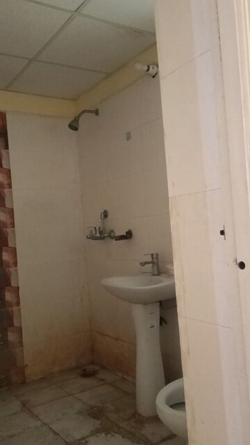 Bathroom in 2 BHK Apartment at Amrapali Riverview, Amrapali Leisure Valley – for Rent