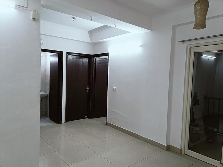 Room, amrapali-riverview 2 Bedroom 845 Sq.Ft. Apartment In Amrapali Leisure Valley Greater Noida 9317530