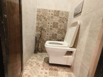 Attached Bathroom in 1 BHK Apartment at Seawoods – for Rent