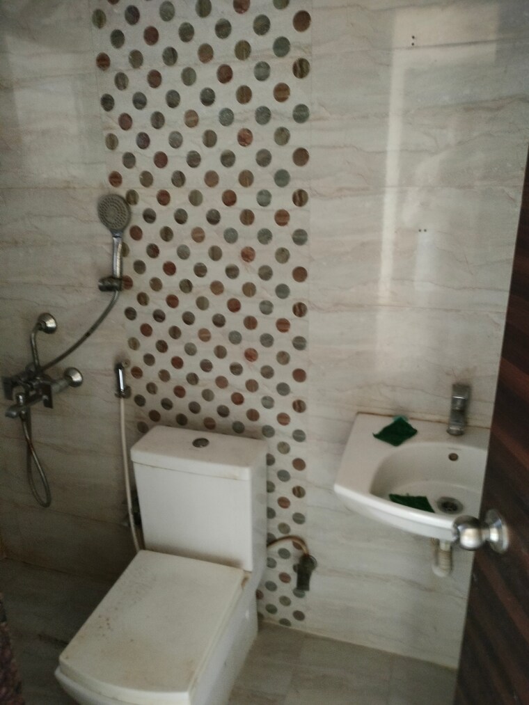 Bathroom, ajmera-new-era 1 Bedroom 711 Sq.Ft. Apartment In Kalyan West Thane 9317652