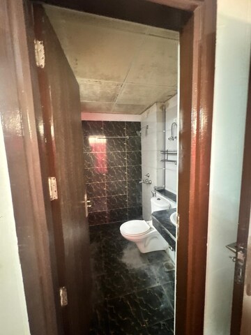 Bathroom in 3 BHK Apartment at BPTP Parkland Pride, Sector 77 – for Sale