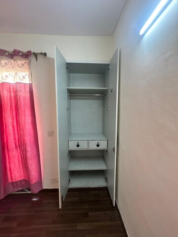 Furnished Amenities in 3 BHK Apartment at BPTP Parkland Pride, Sector 77 – for Sale