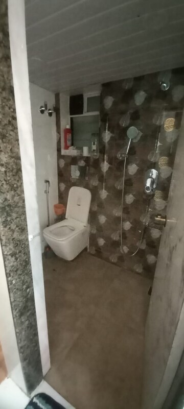 Bathroom in 1 BHK Apartment at Seawoods – for Rent