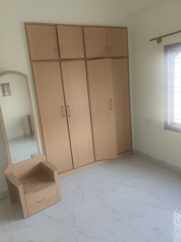Room in 3 BHK Apartment at DSR Cosmos, Bellandur – for Rent