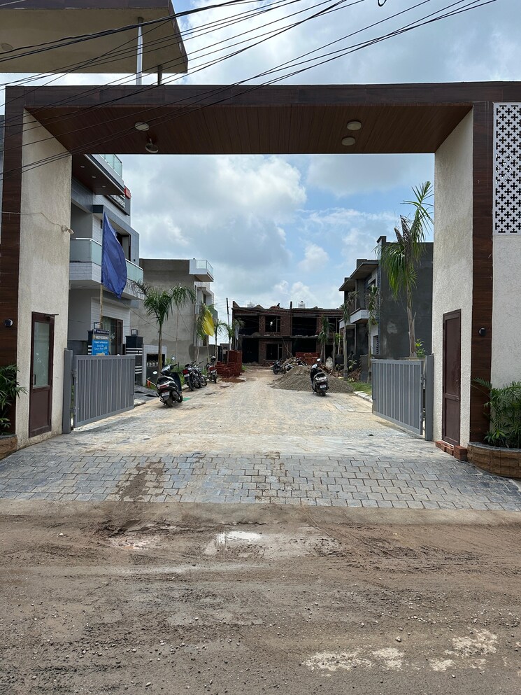 Exterior View, kharar road  105 Sq.Yd. Plot In Kharar Road Mohali 9317659