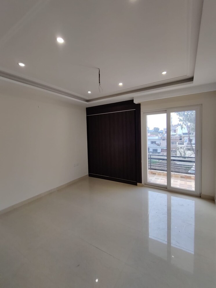 Room, gms road 2 Bedroom 1250 Sq.Ft. Builder Floor In Gms Road Dehradun 9317700