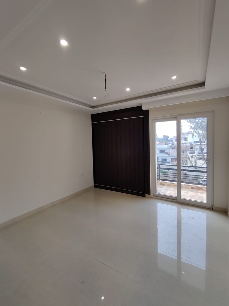 Room, gms road 2 Bedroom 1250 Sq.Ft. Builder Floor In Gms Road Dehradun 9317700