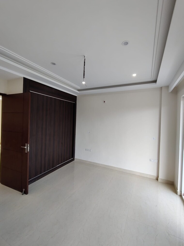 Room, gms road 2 Bedroom 1250 Sq.Ft. Builder Floor In Gms Road Dehradun 9317700