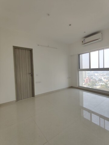2 BHK Apartment For Sale in Rustomjee Erika, Bandra East
