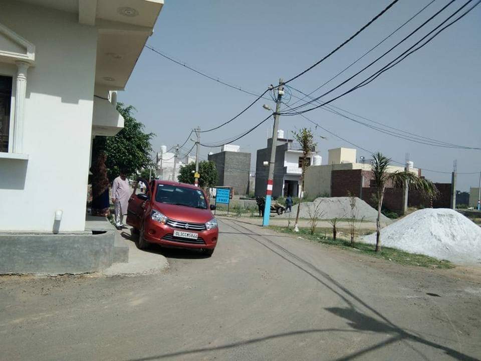 Plot For Sale in Gaur City-2