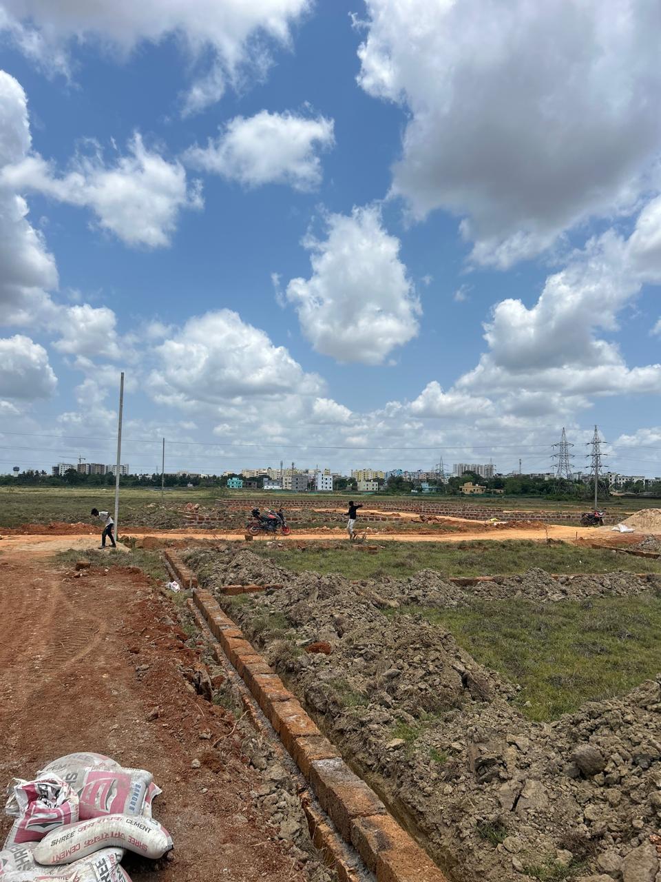 Plot For Sale in Patrapada