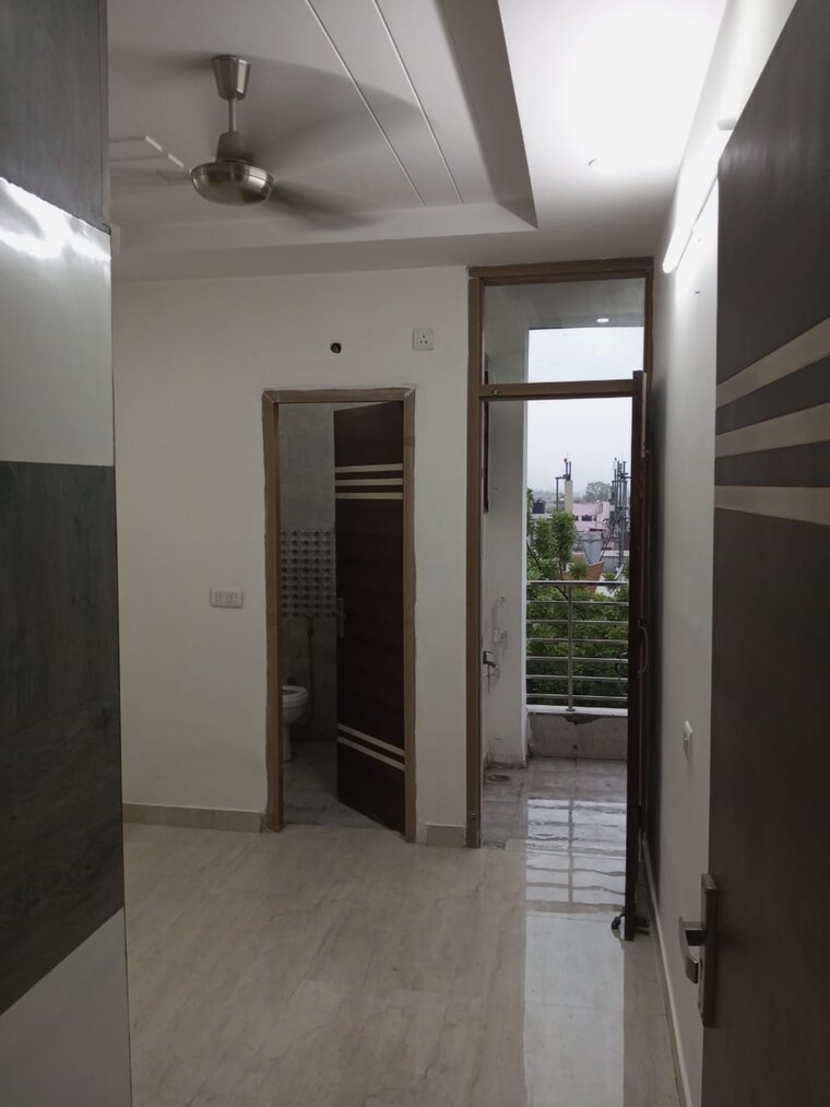 Living Room, rwa-apartments-sector-41 5 Bedroom 1000 Sq.Ft. Villa In Sector 41 Noida 9317959