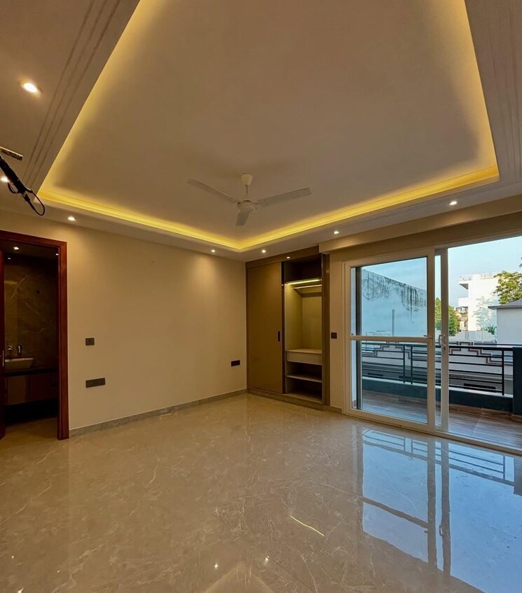 Room, bp-homes 3.5 Bedroom 350 Sq.Yd. Builder Floor In Sector 85 Faridabad 9317971