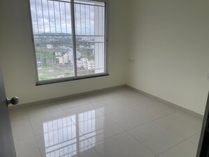 Room in 3 BHK Apartment at Kolte Patil Life Republic, Hinjewadi – for Rent