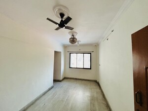 Room in 1 BHK Apartment at Seawoods – for Rent