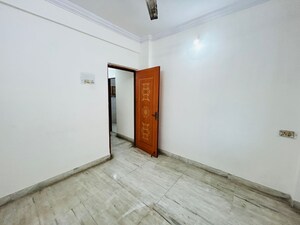 Room in 1 BHK Apartment at Seawoods – for Rent