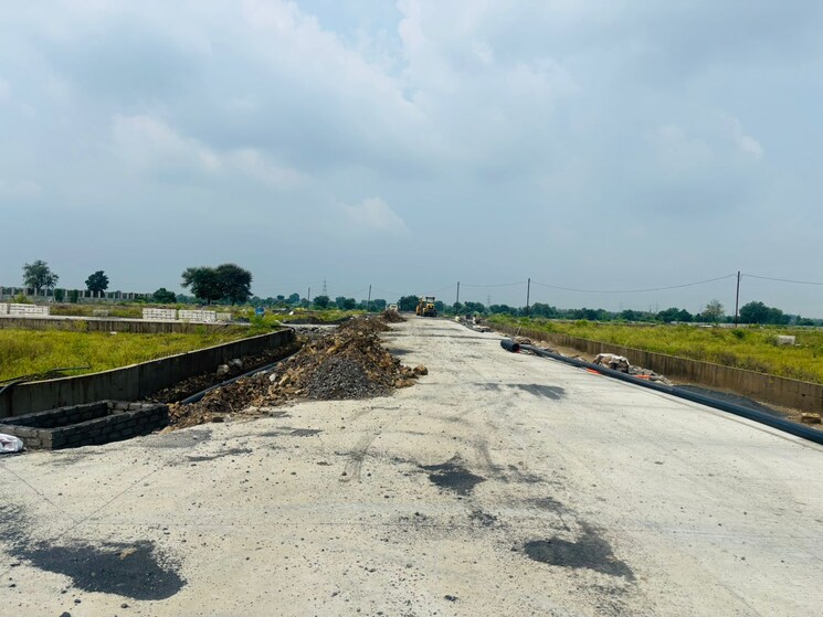 undefined, koradi rd  1500 Sq.Ft. Plot In Koradi rd Nagpur 9318060