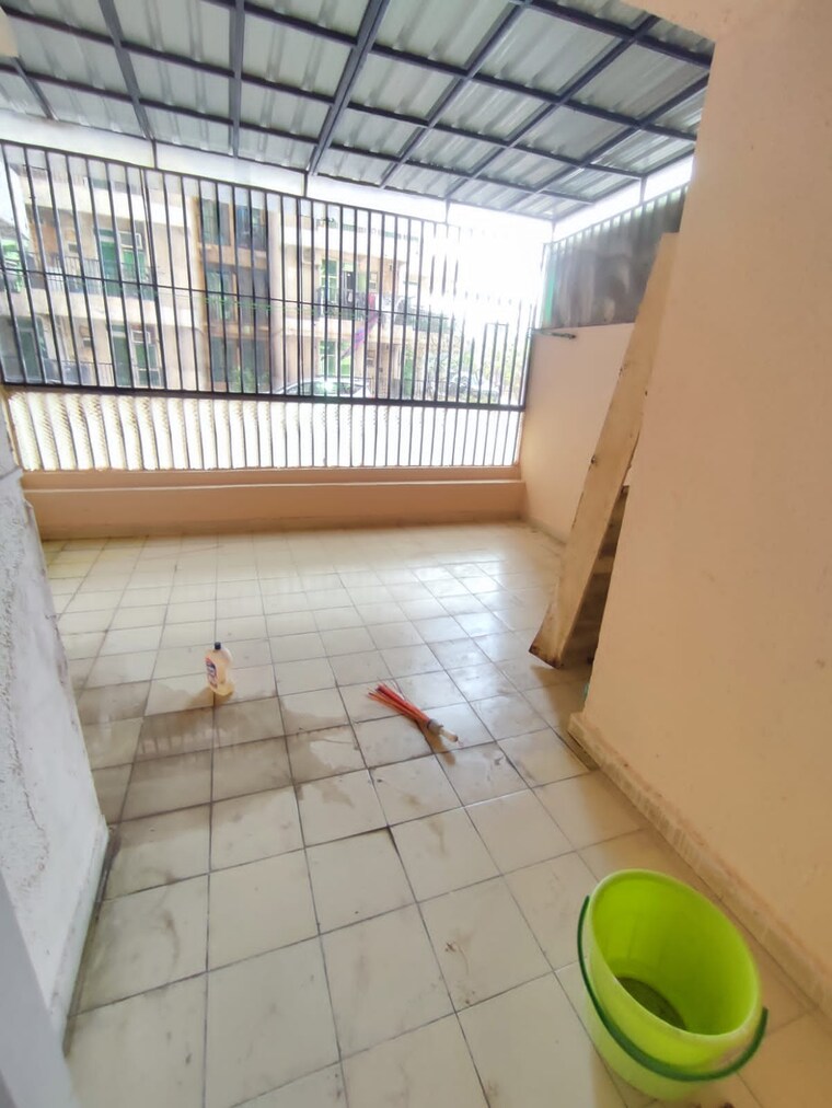 Balcony, gaur-city-2-16th-avenue 2.5 Bedroom 1205 Sq.Ft. Apartment In Sector 16c Greater Noida Greater Noida 9318040