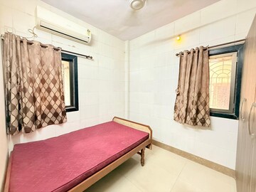 Bedroom in 1 BHK Apartment at Seawoods – for Rent