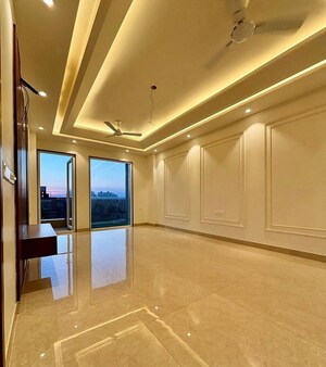 Room in 3 BHK Builder Floor at Puri Aman Vilas, Sector 89 – for Sale