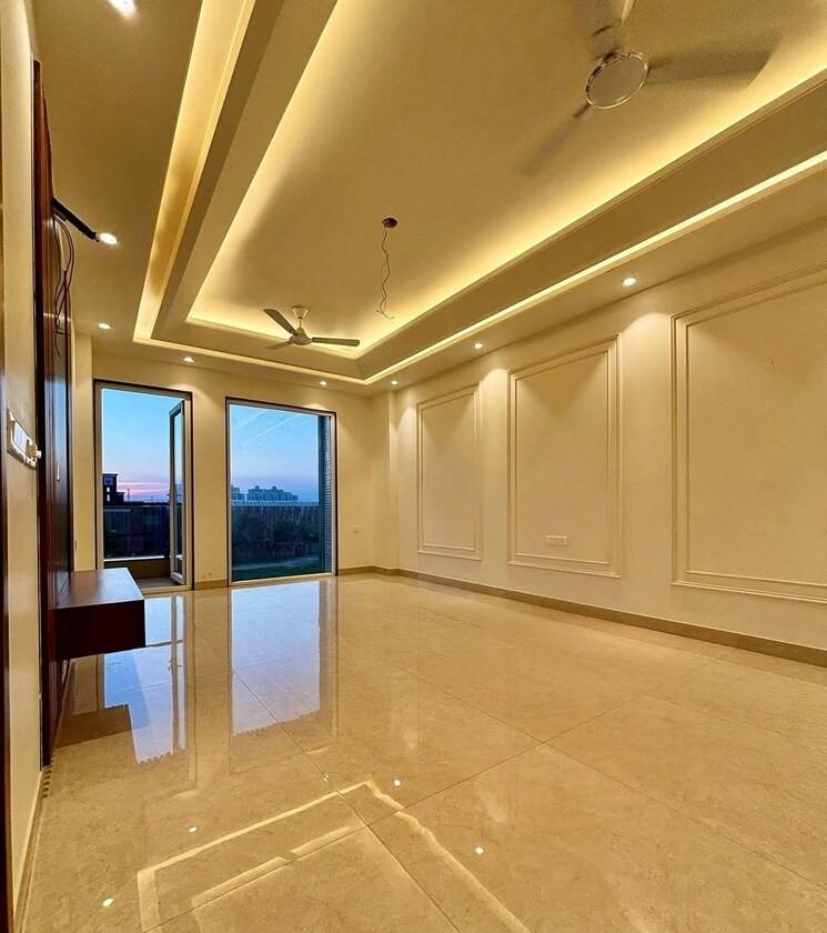 Room, puri-aman-vilas 3 Bedroom 250 Sq.Yd. Builder Floor In Sector 89 Faridabad 9318161