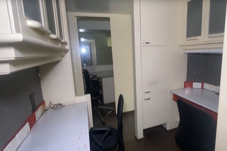 Team Area, swastik-chambers Commercial Office Space 1645 Sq.Ft. In Chembur Mumbai 9318096