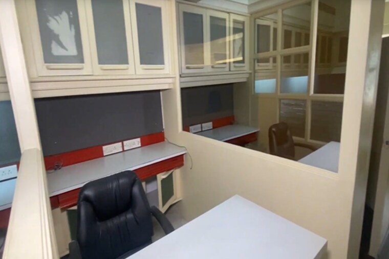 Team Area, swastik-chambers Commercial Office Space 1645 Sq.Ft. In Chembur Mumbai 9318096