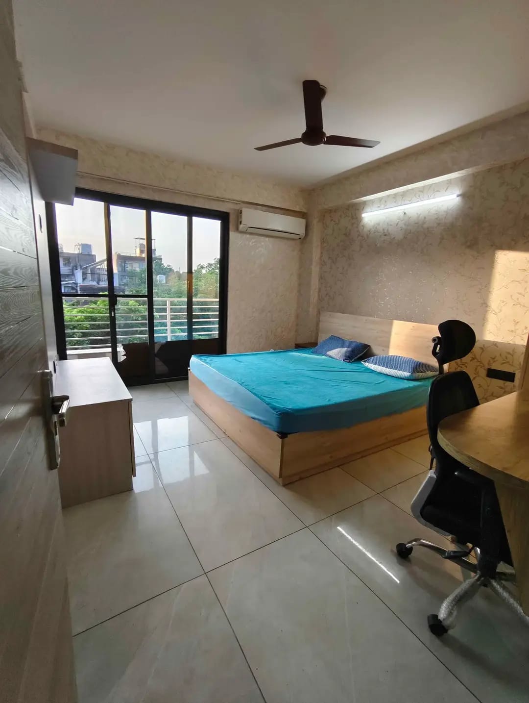 3 BHK + Study Room Builder Floor For Rent in Sushant Lok I