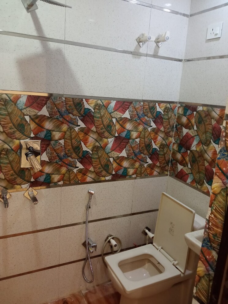 undefined, dwarka mor 3 Bedroom 900 Sq.Ft. Builder Floor In Dwarka Mor Delhi 9318192