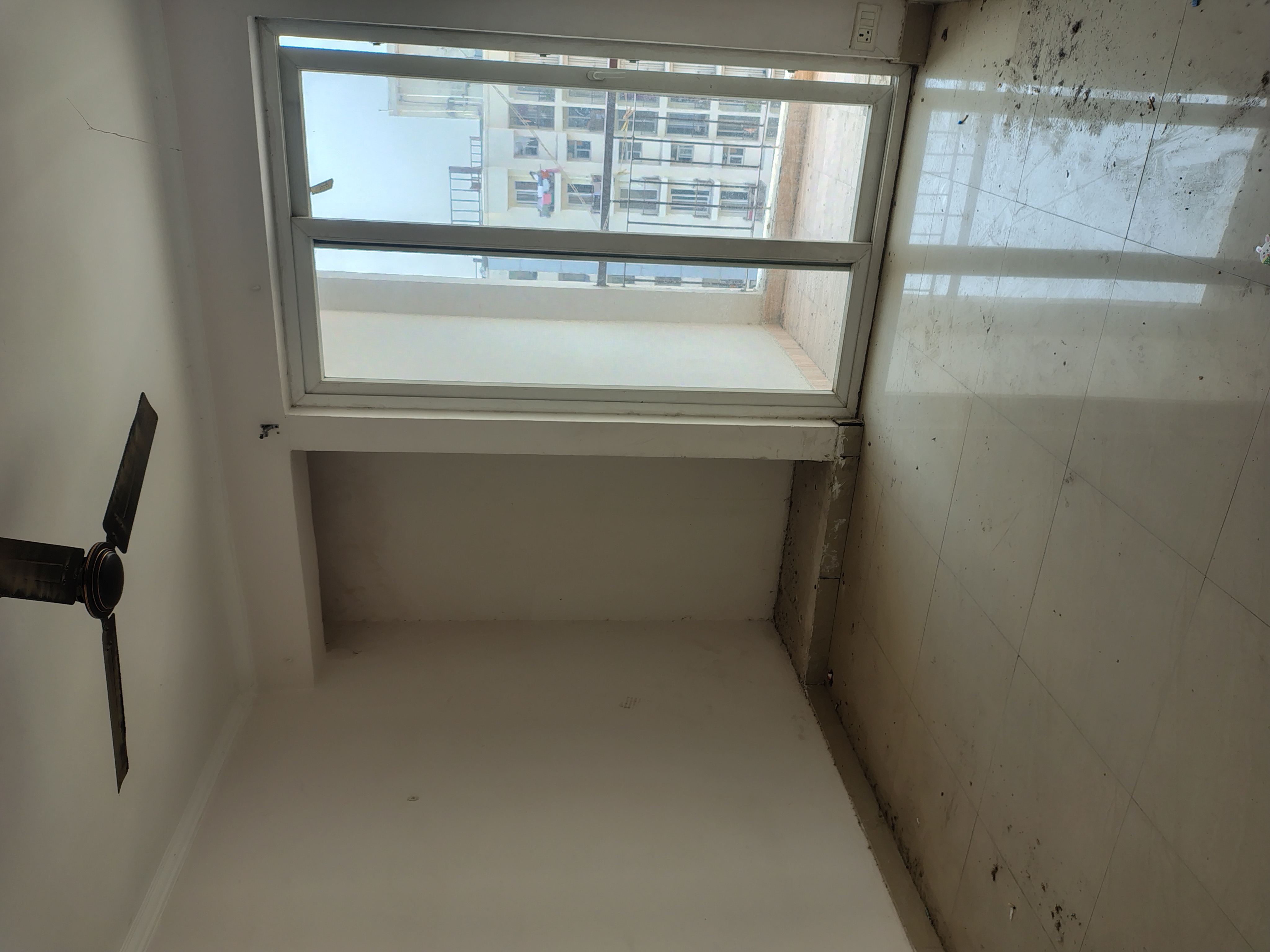 2.5 BHK + Pooja Room 1225 Sq.Ft. Apartment in Amrapali Leisure Park