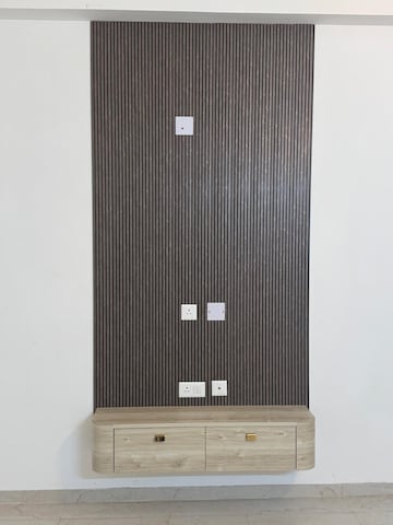 Furnished Amenities in 3 BHK Apartment at Smart World Orchard, Sector 61 – for Rent