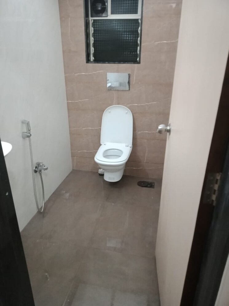Washroom, sai-commercial-centre Commercial Office Space 1820 Sq.Ft. In Chembur Mumbai 9318169