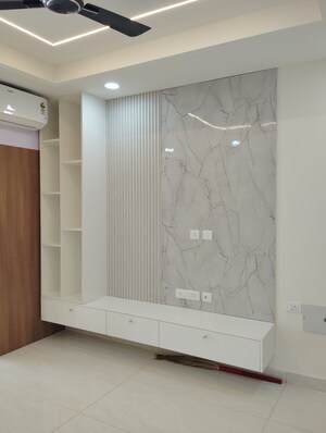 Room in 3 BHK Apartment at Prestige Beverly Hills, Kokapet – for Rent