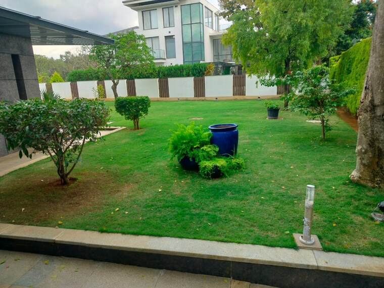 Garden, prestige-golfshire 4 Bedroom 5892 Sq.Ft. Villa In Nandi Hills Bangalore 9318187