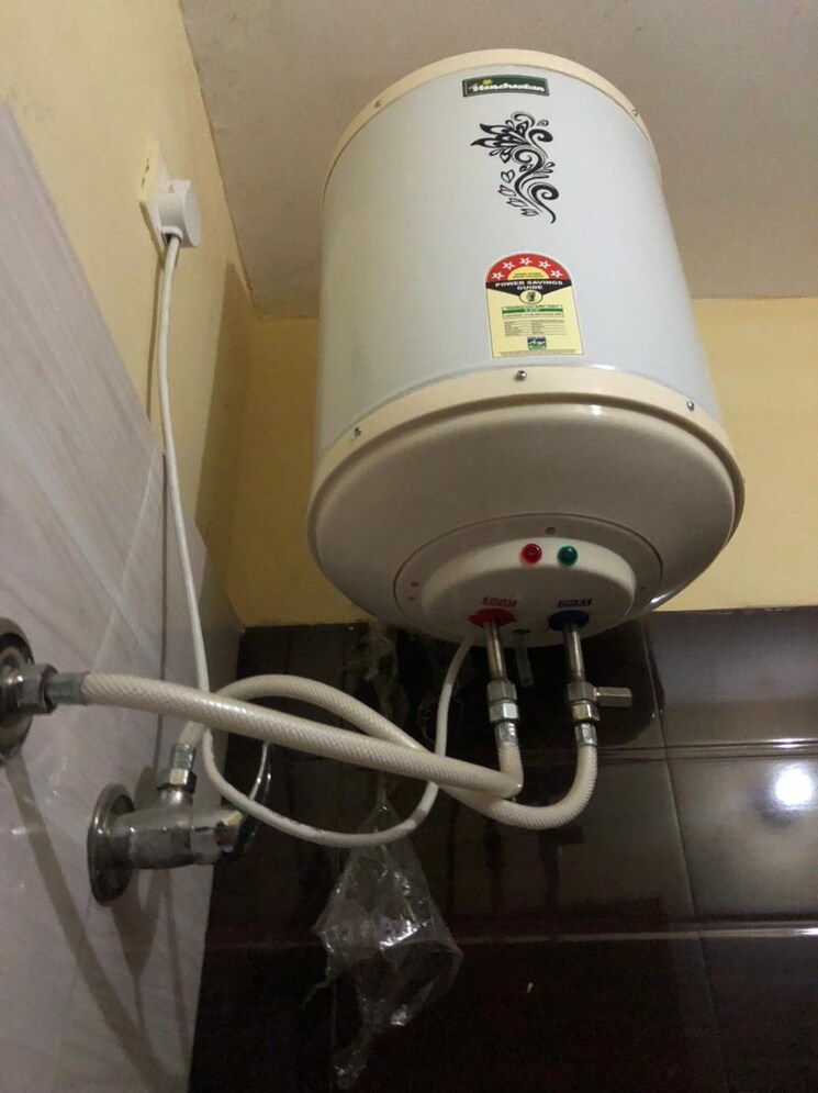 Master Bedroom, maya-garden-city 2 Bedroom 1350 Sq.Ft. Apartment In Lohgarh Zirakpur 9318343