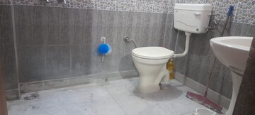 Bathroom in 5 BHK Villa at RWA Apartments Sector 41, Sector 41 – for Sale