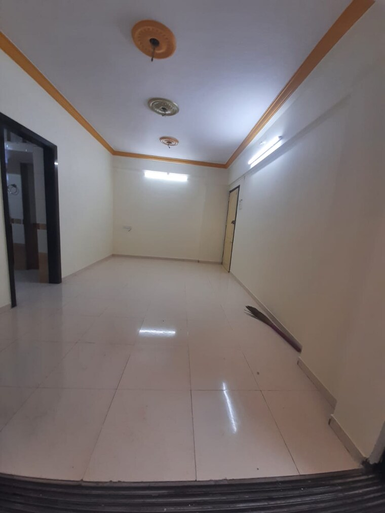 Room, dombivli east 1 Bedroom 900 Sq.Ft. Apartment In Dombivli East Thane 9318372