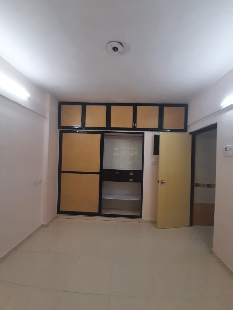 1 BHK Apartment For Rent in Dombivli East