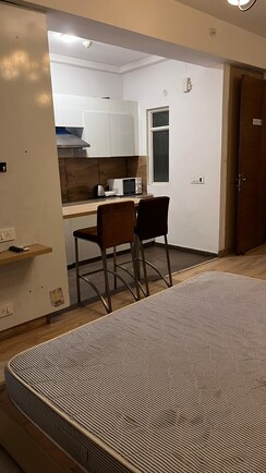 5 BHK Villa For Sale in RWA Apartments Sector 50