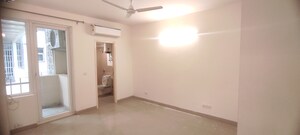 Room in 3.5 BHK Apartment at Emaar Emerald Floors Premier, Sector 65 – for Rent