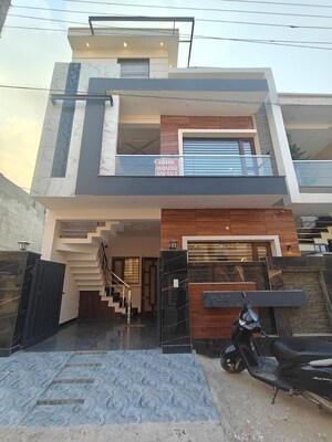 4 BHK Villa For Sale in Sector 123