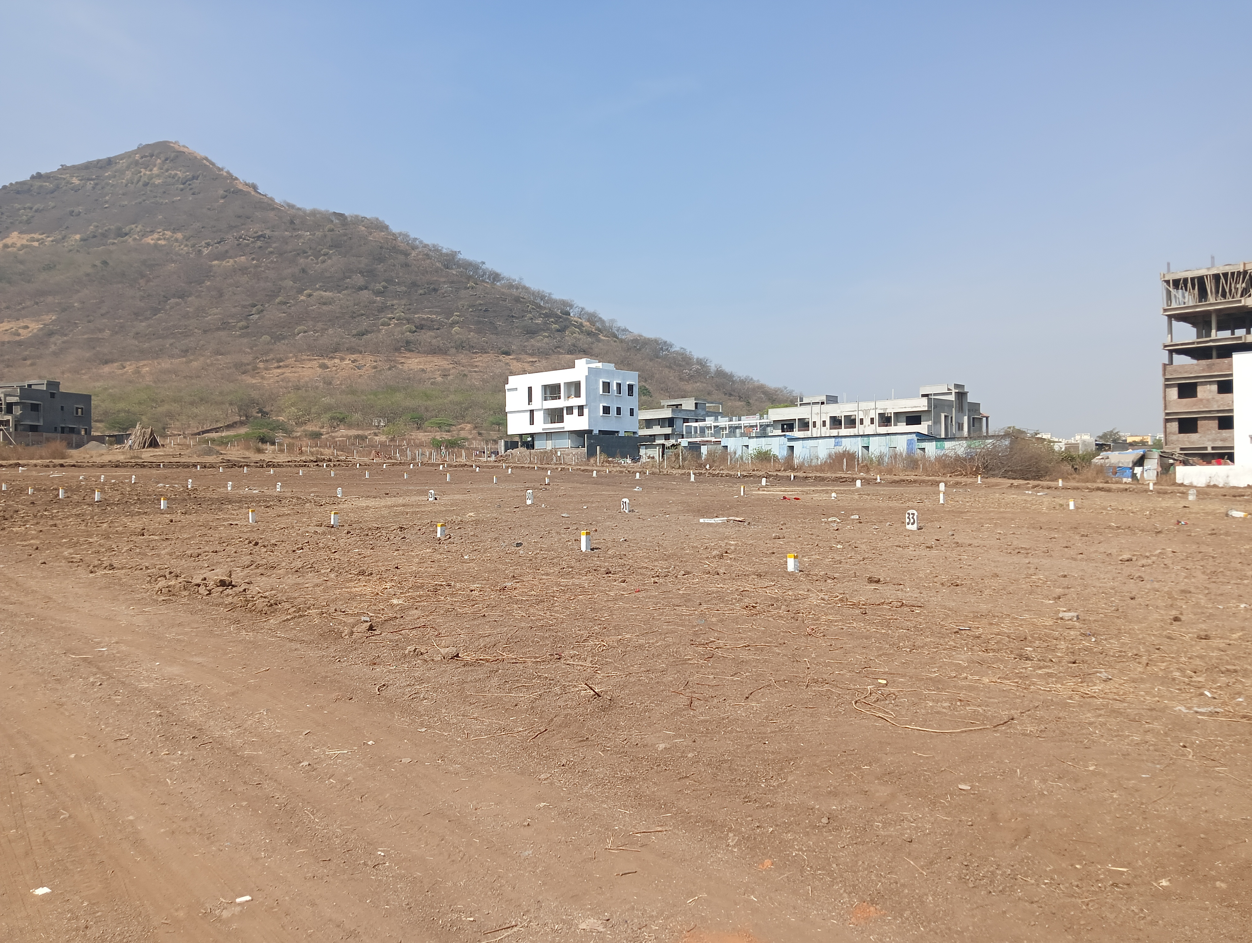 Plot For Sale in Pathardi