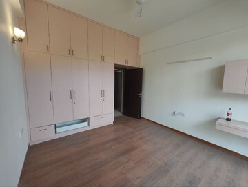 Room in 3 BHK Apartment at Adani Samsara, Sector 60 – for Rent