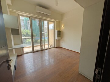 Room in 3 BHK Apartment at Adani Samsara, Sector 60 – for Rent