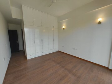 Room in 3 BHK Apartment at Adani Samsara, Sector 60 – for Rent