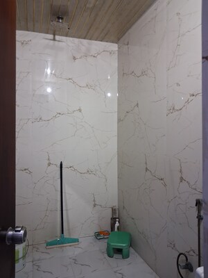 Bathroom in 3.5 BHK Builder Floor at Sector 31 – for Rent