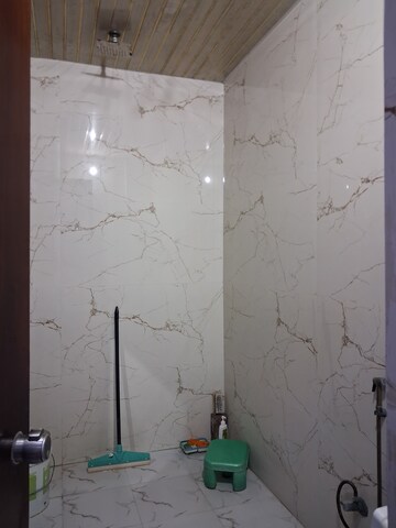 Bathroom in 3.5 BHK Builder Floor at Sector 31 – for Rent