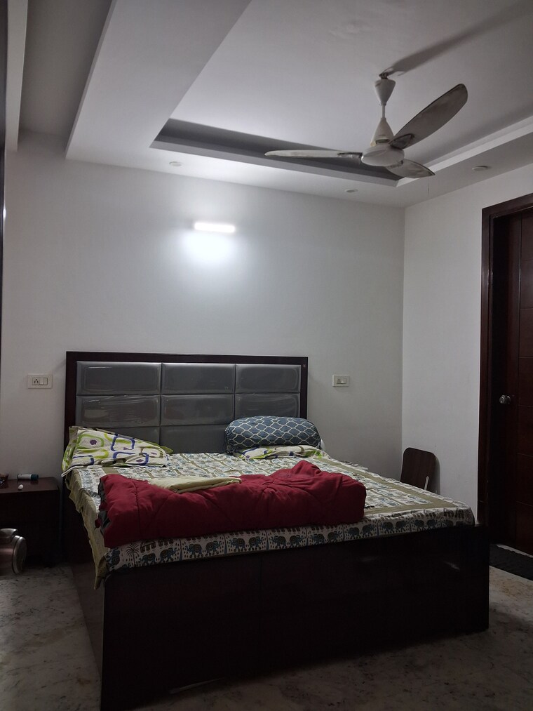Bedroom, sector 31 3.5 Bedroom 2250 Sq.Ft. Builder Floor In Sector 31 Faridabad 9318461
