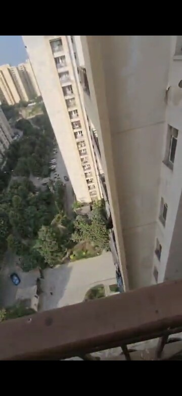 Master Plan in 3 BHK Apartment at Jaypee Greens Kosmos, Sector 134 – for Sale